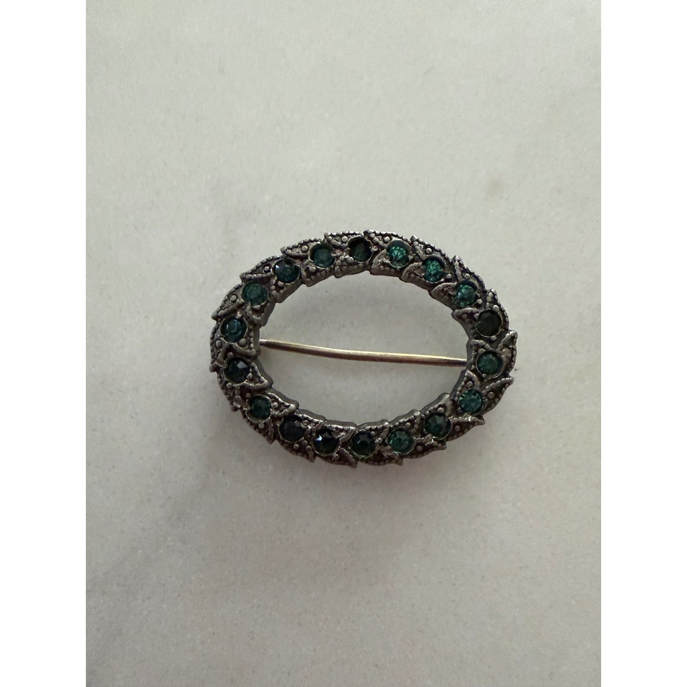 Vintage Green Rhinestone Oval Wreath Brooch Antiqued Silver Tone Pin Accessory